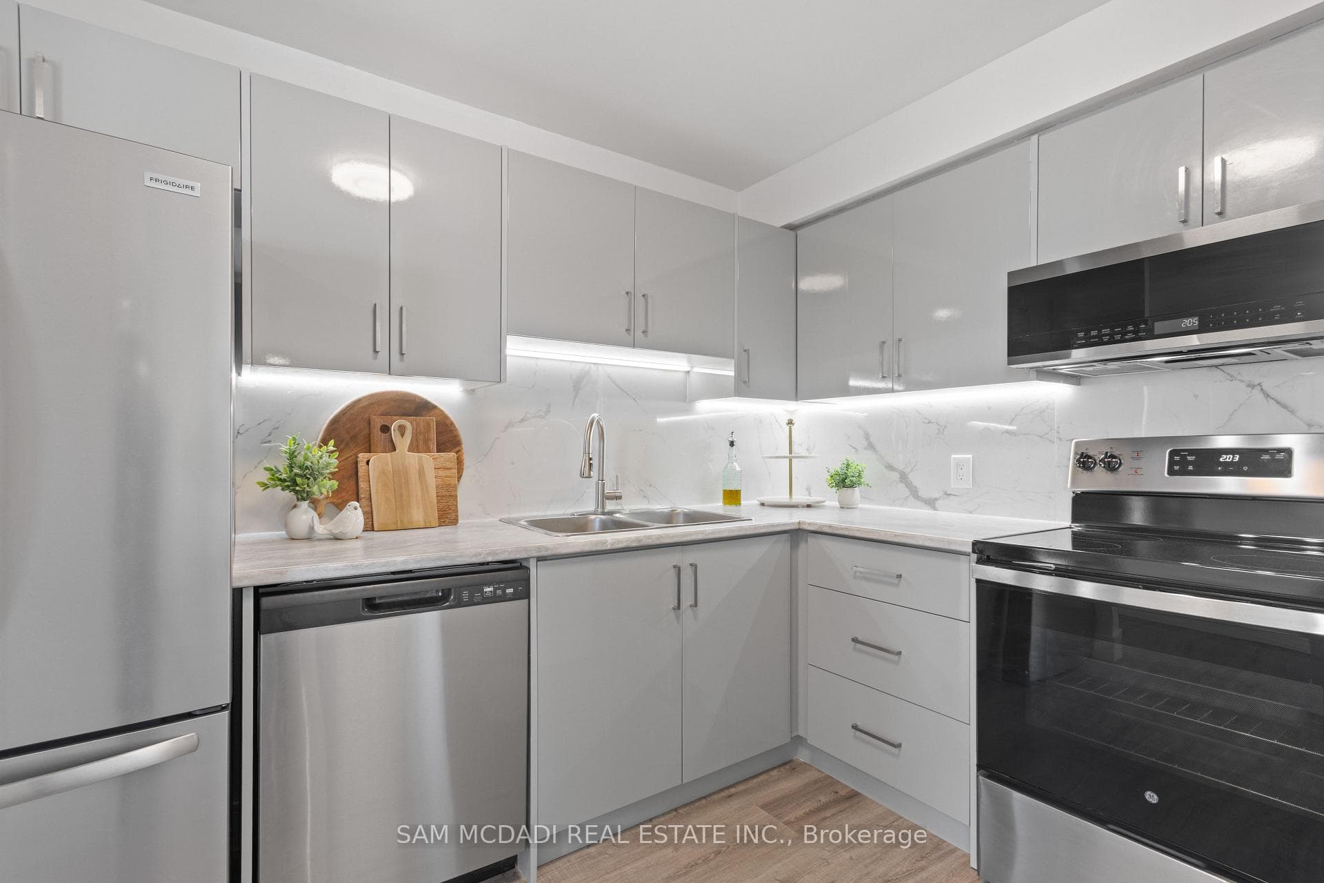 35 Trailwood Drive Unit 1111 photo 11