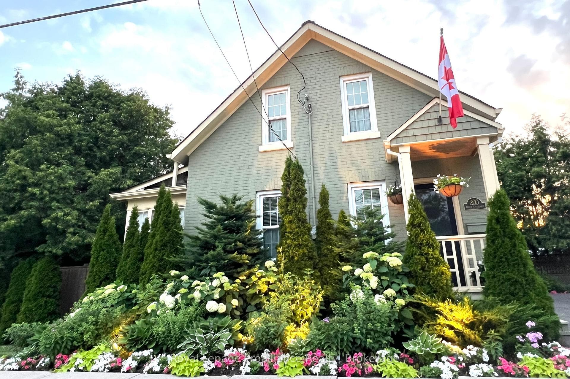 200 Ontario Street photo 1