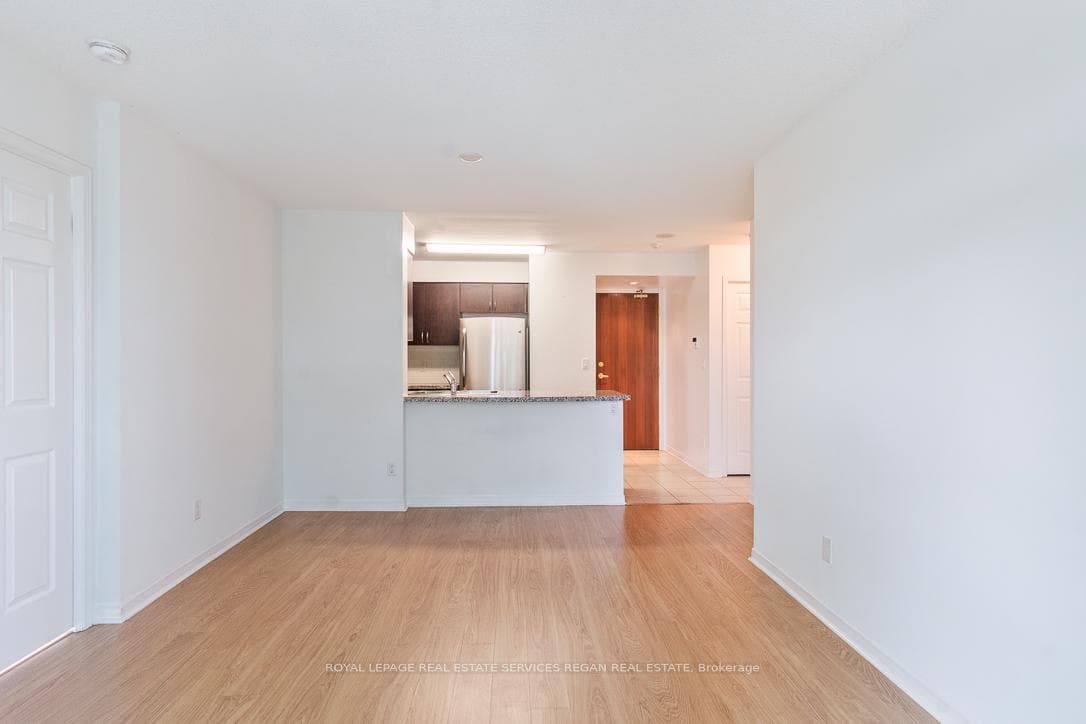 4900 Glen Erin Drive Unit 207 photo 13