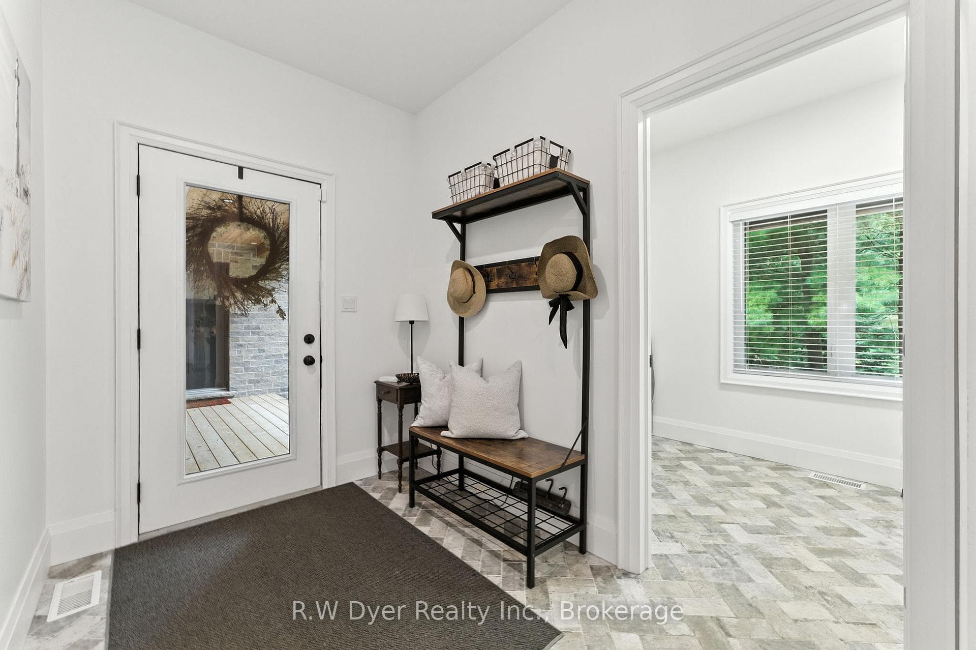 7381 Sideroad 4 N/A photo 16