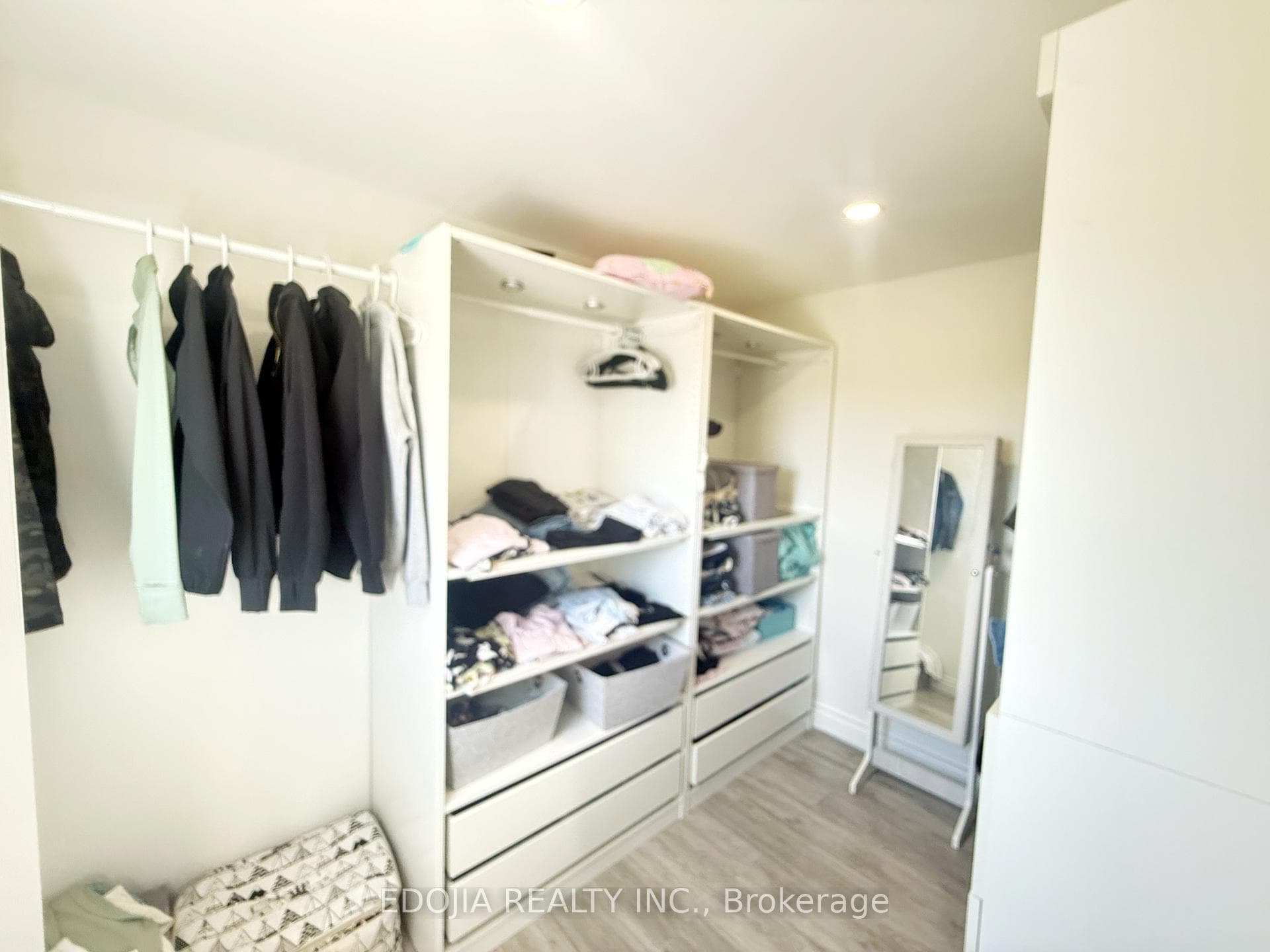 104 Goodwood Drive photo 22