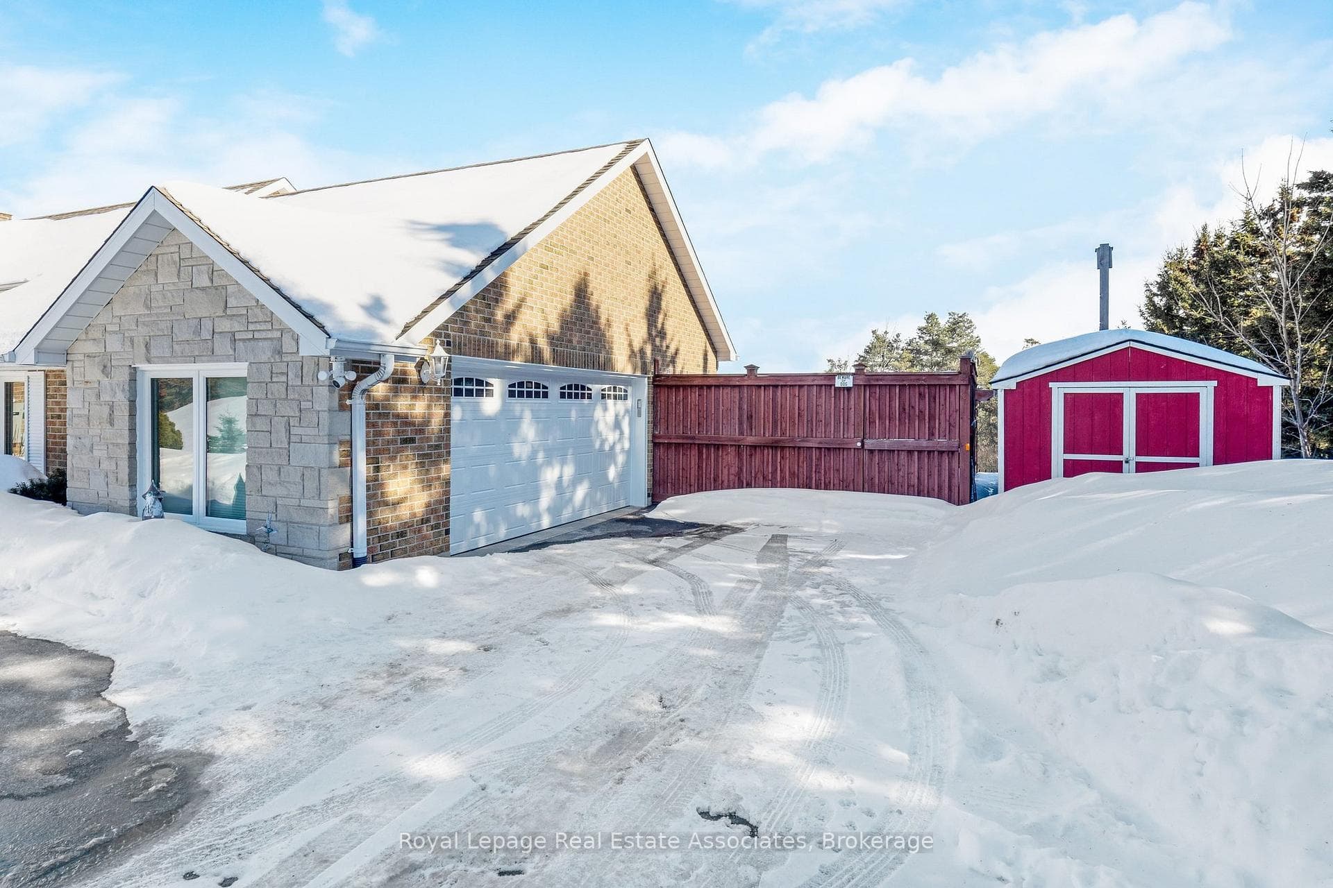 10 Kildare Drive photo 48