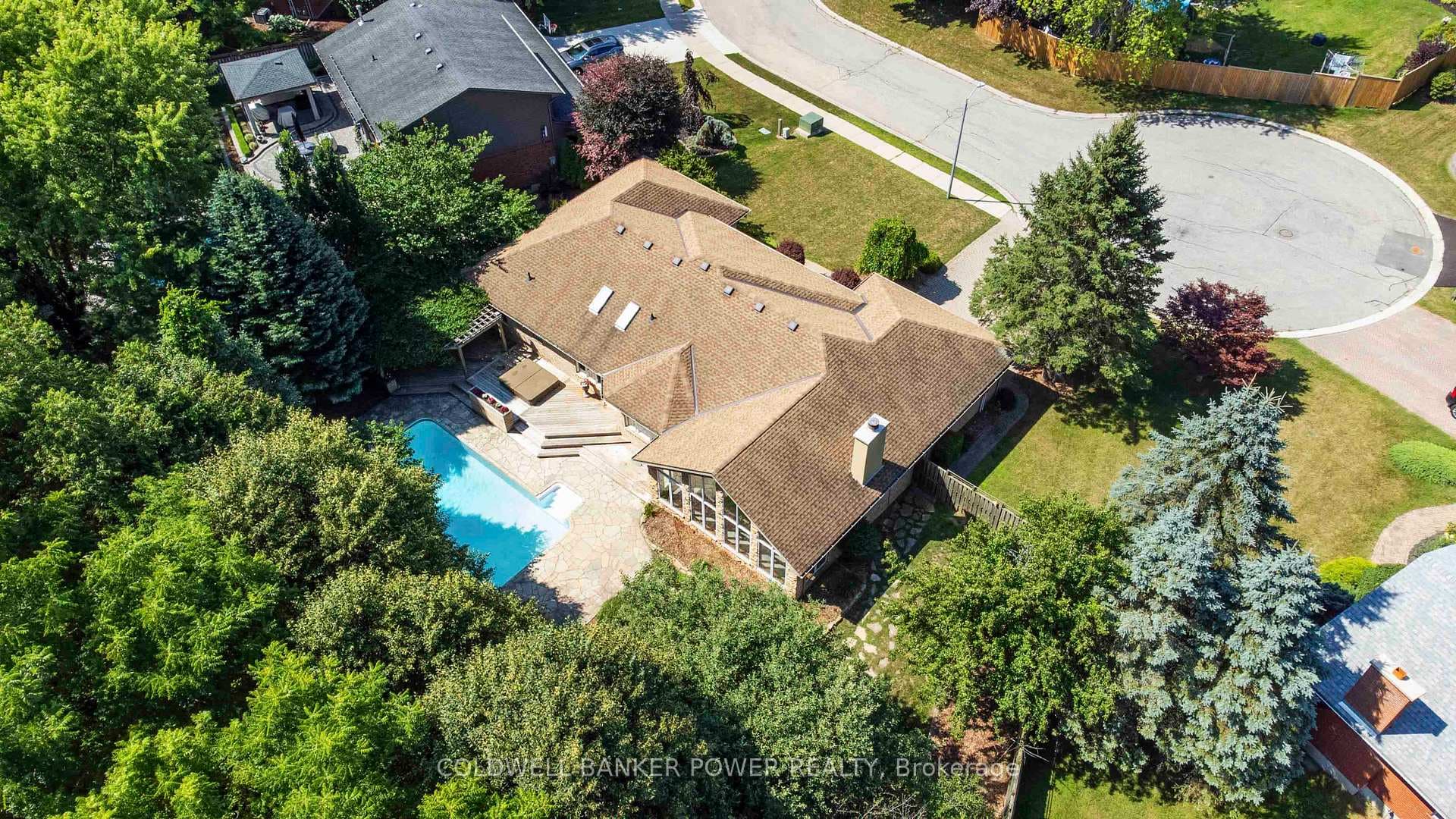 11 Otter Court photo 3
