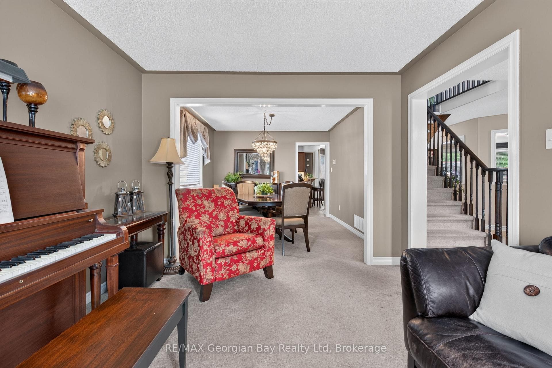 400 Keller Drive photo 5