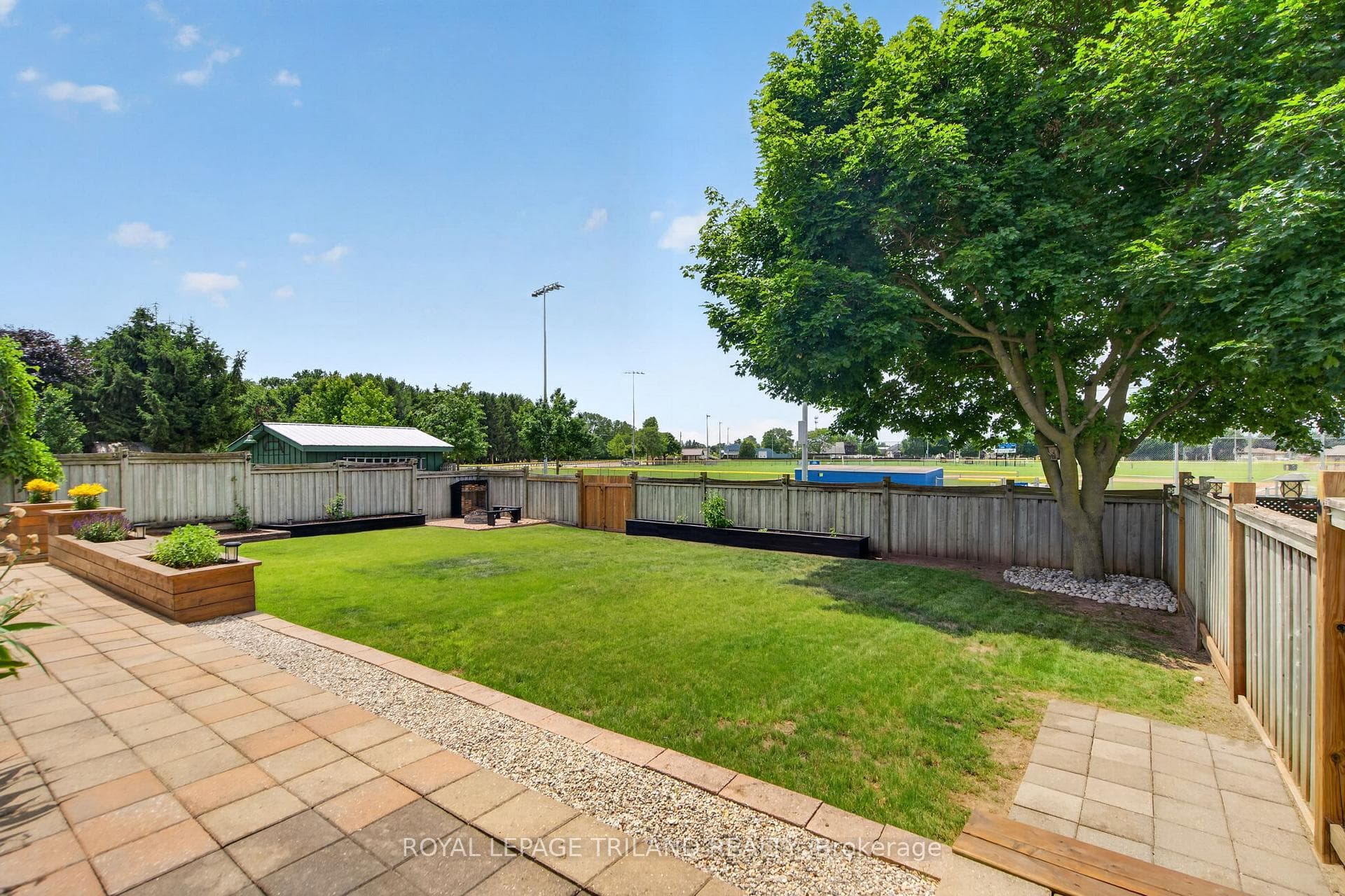 56 Parkview Crescent photo 48