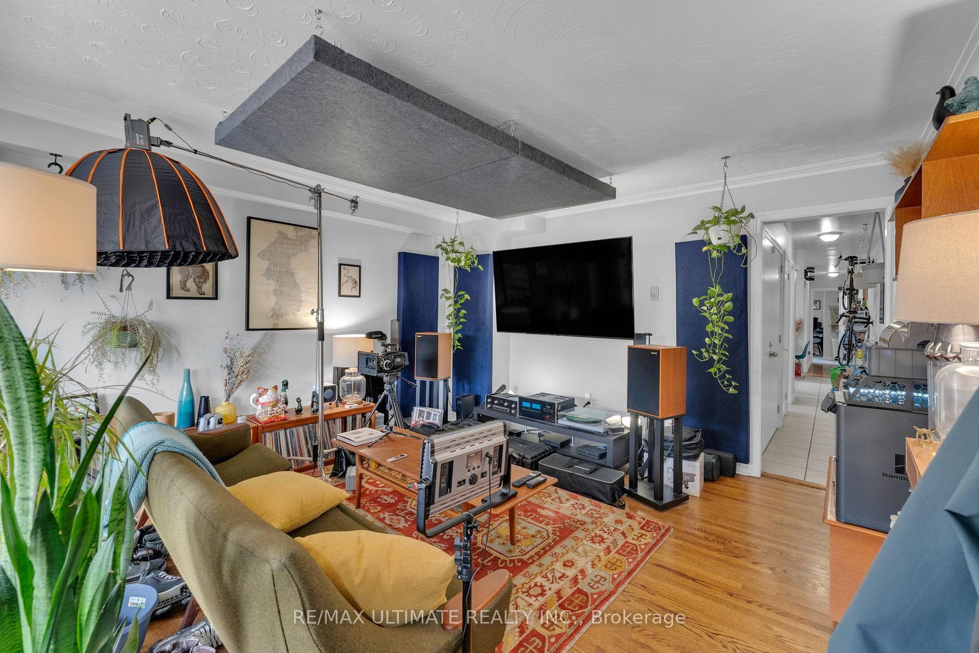 347 Lansdowne Avenue photo 4
