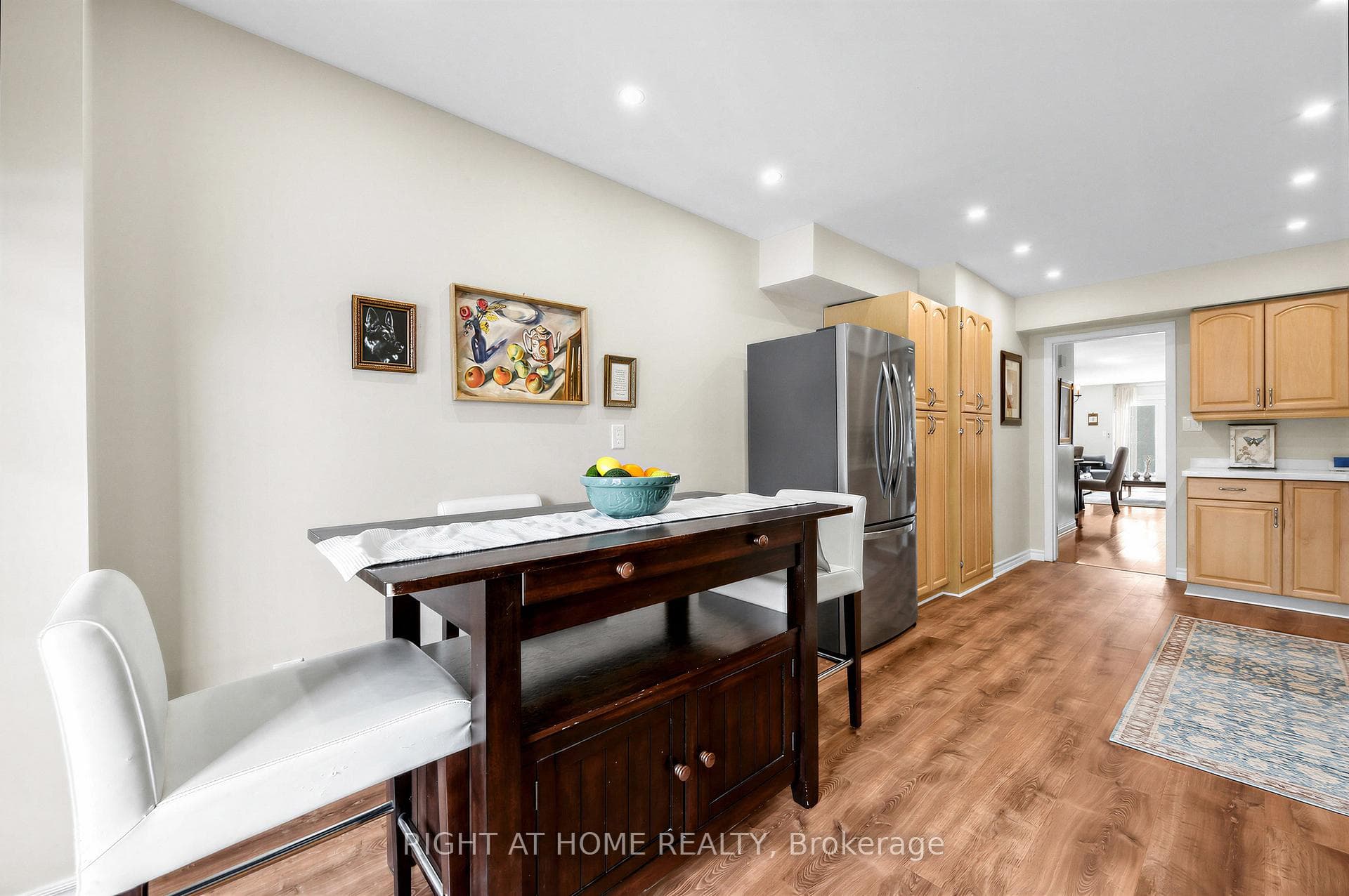 355 Davisville Avenue photo 14