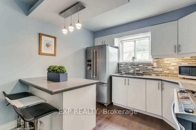 102 Rosslyn Avenue photo 5