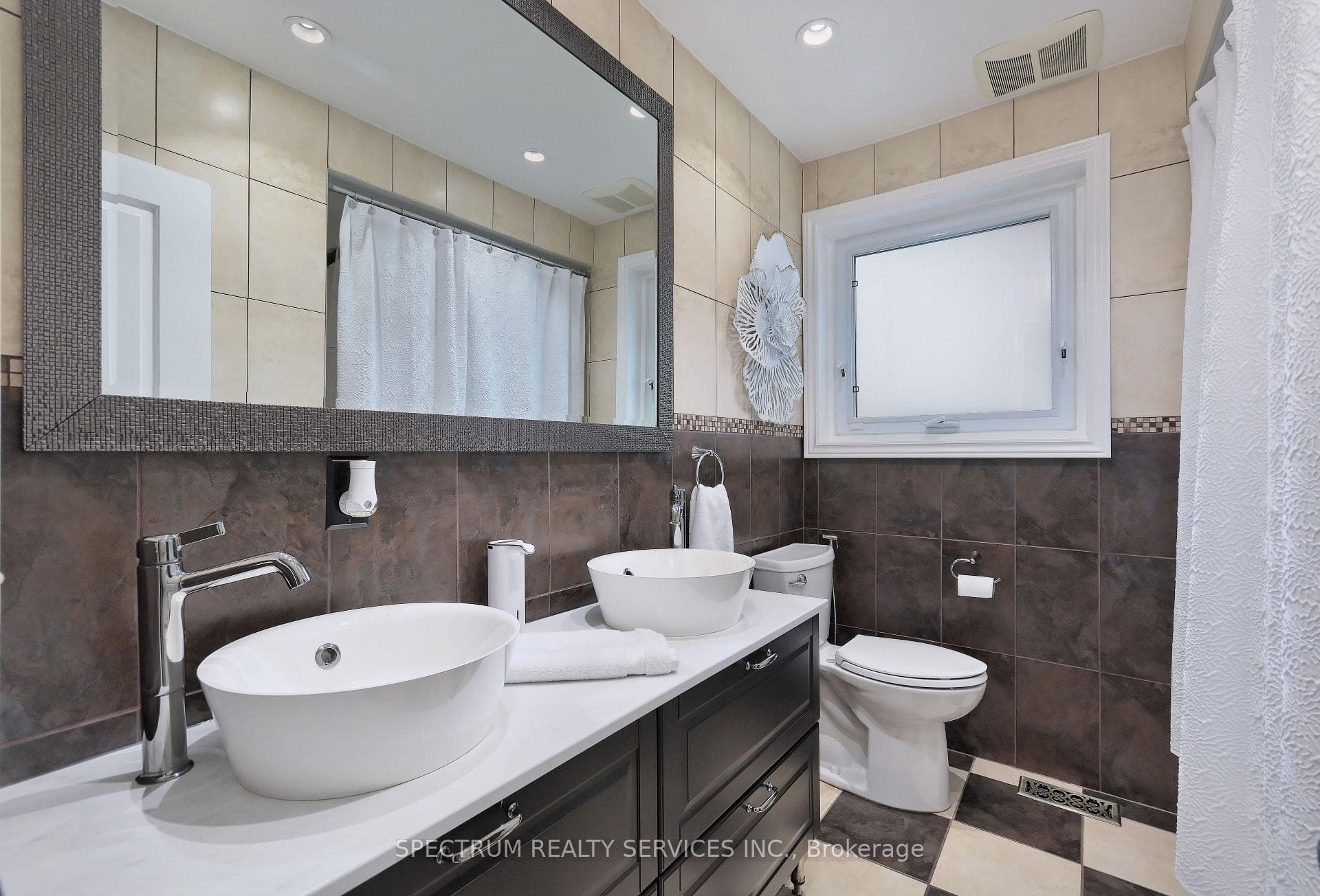 115 Exbury Road photo 21