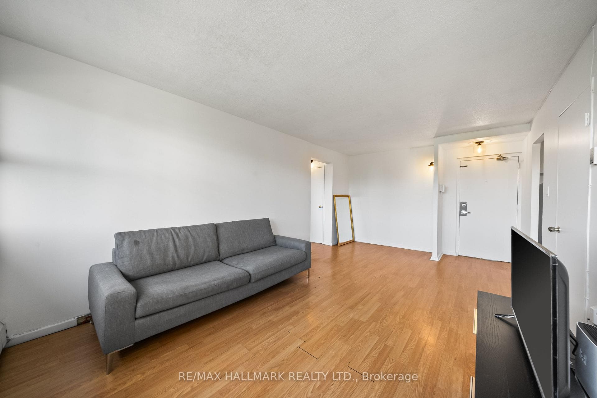725 Don Mills Road Unit 304 photo 6
