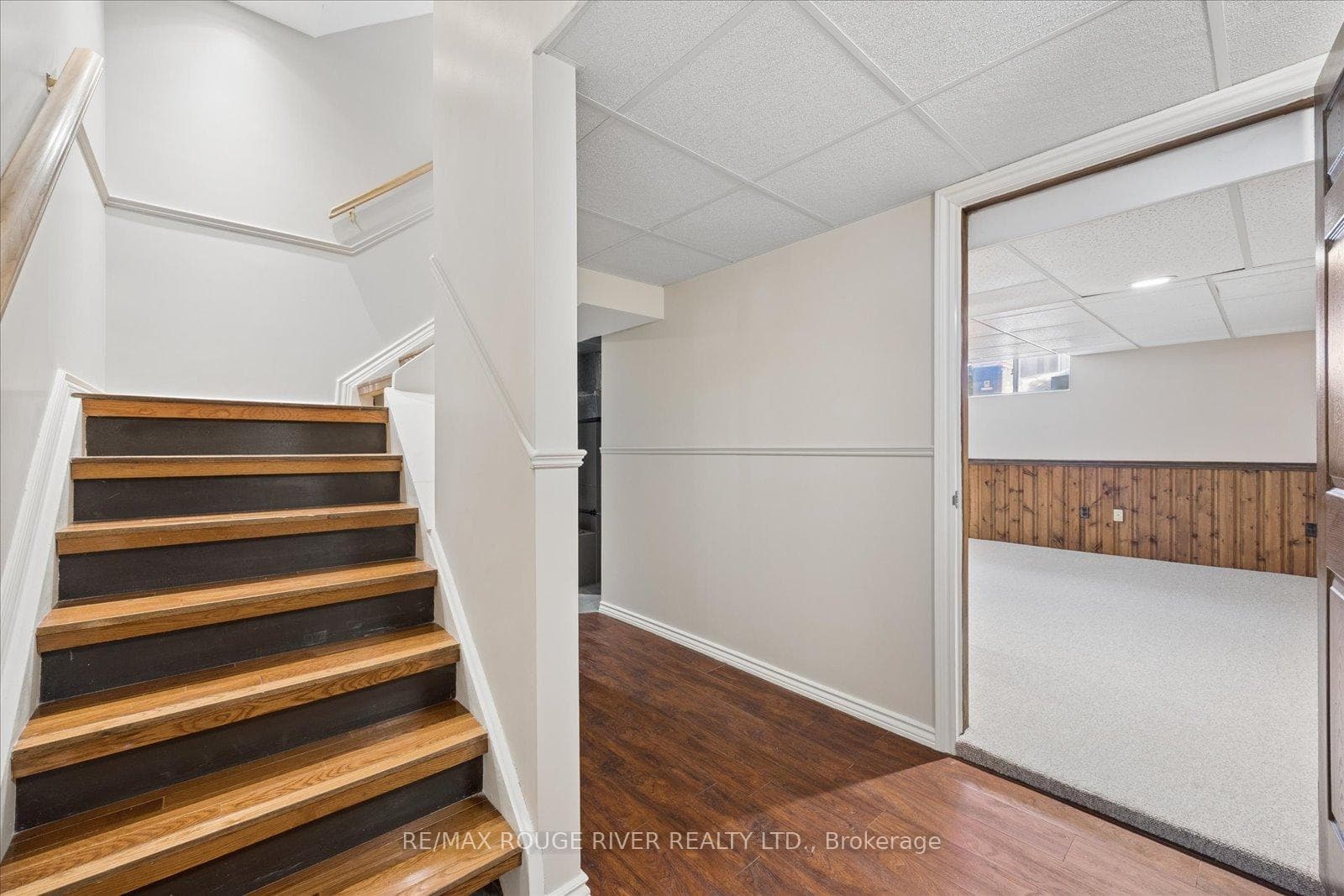 598 Maitland Drive photo 28