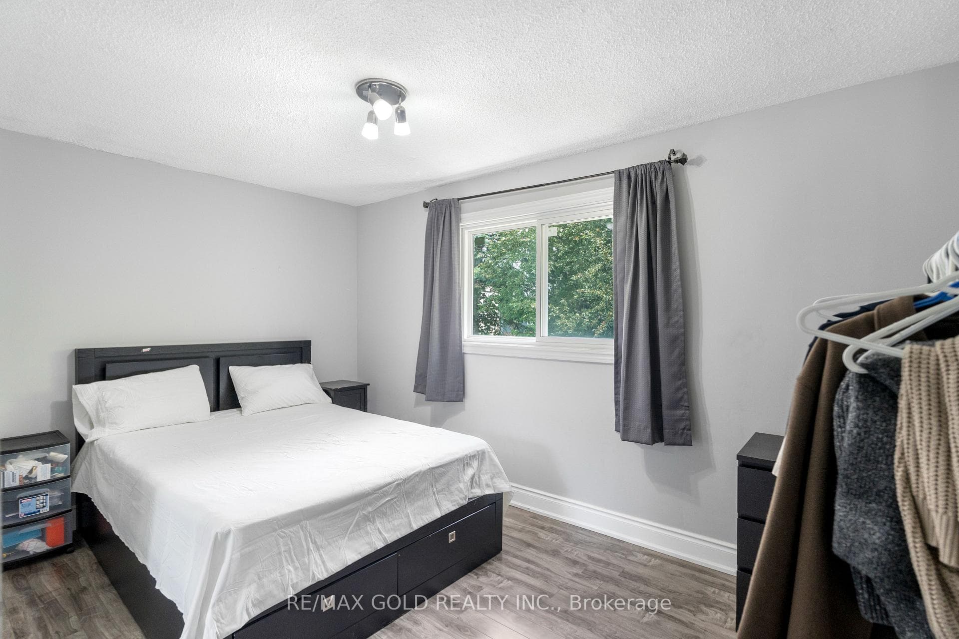 48 Maidstone Crescent photo 20