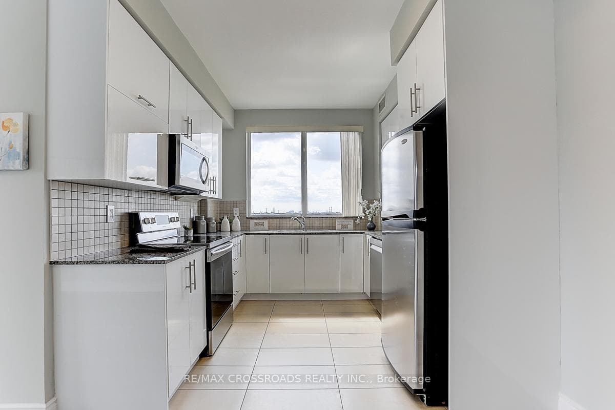 60 South Town Centre Boulevard Unit 1616 photo 23