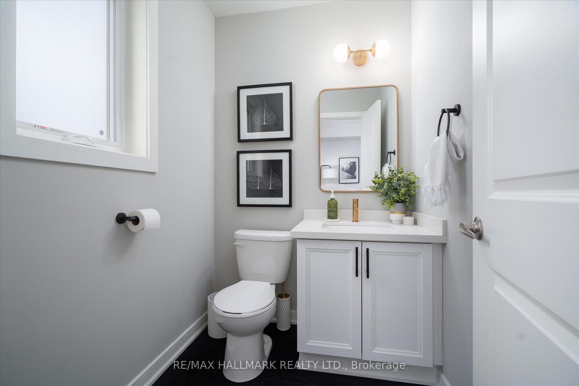53 Wood Street photo 14