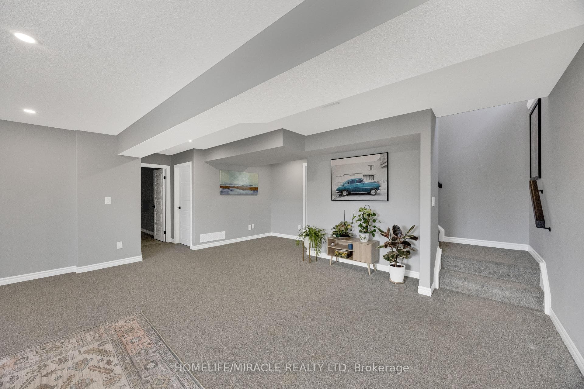 78 Matheson Crescent photo 30
