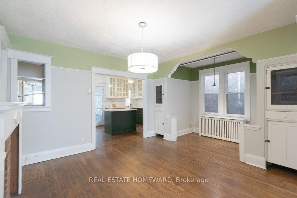 94 Bastedo Avenue photo 10