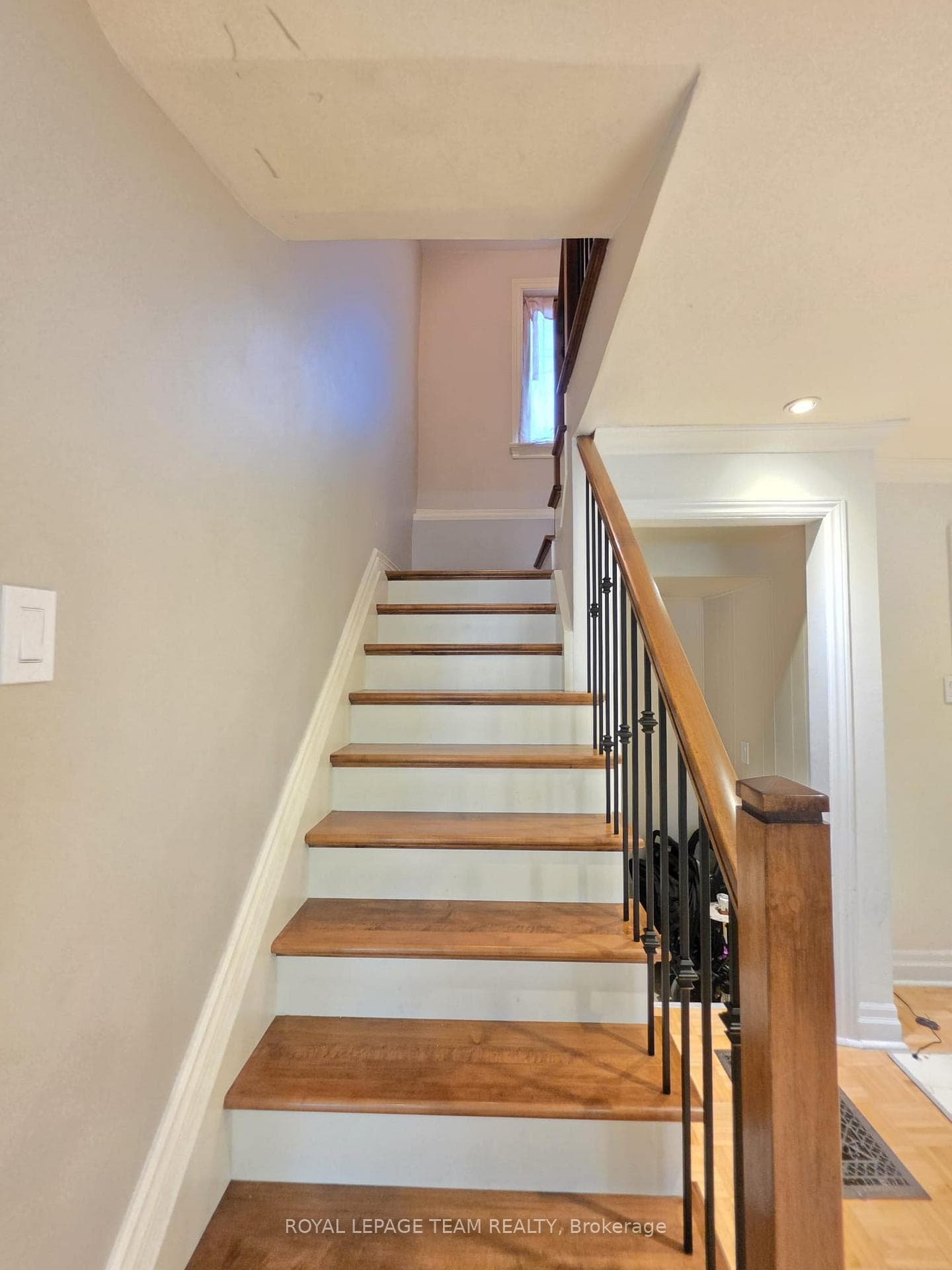 1247 Summerville Avenue photo 14