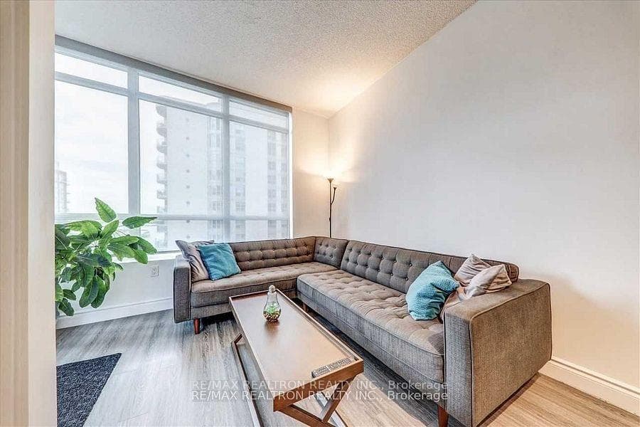 38 Dan Leckie Way Unit 609 photo 17