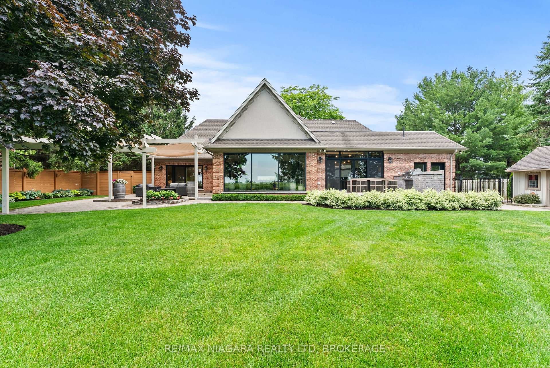 14690 Niagara Parkway photo 7