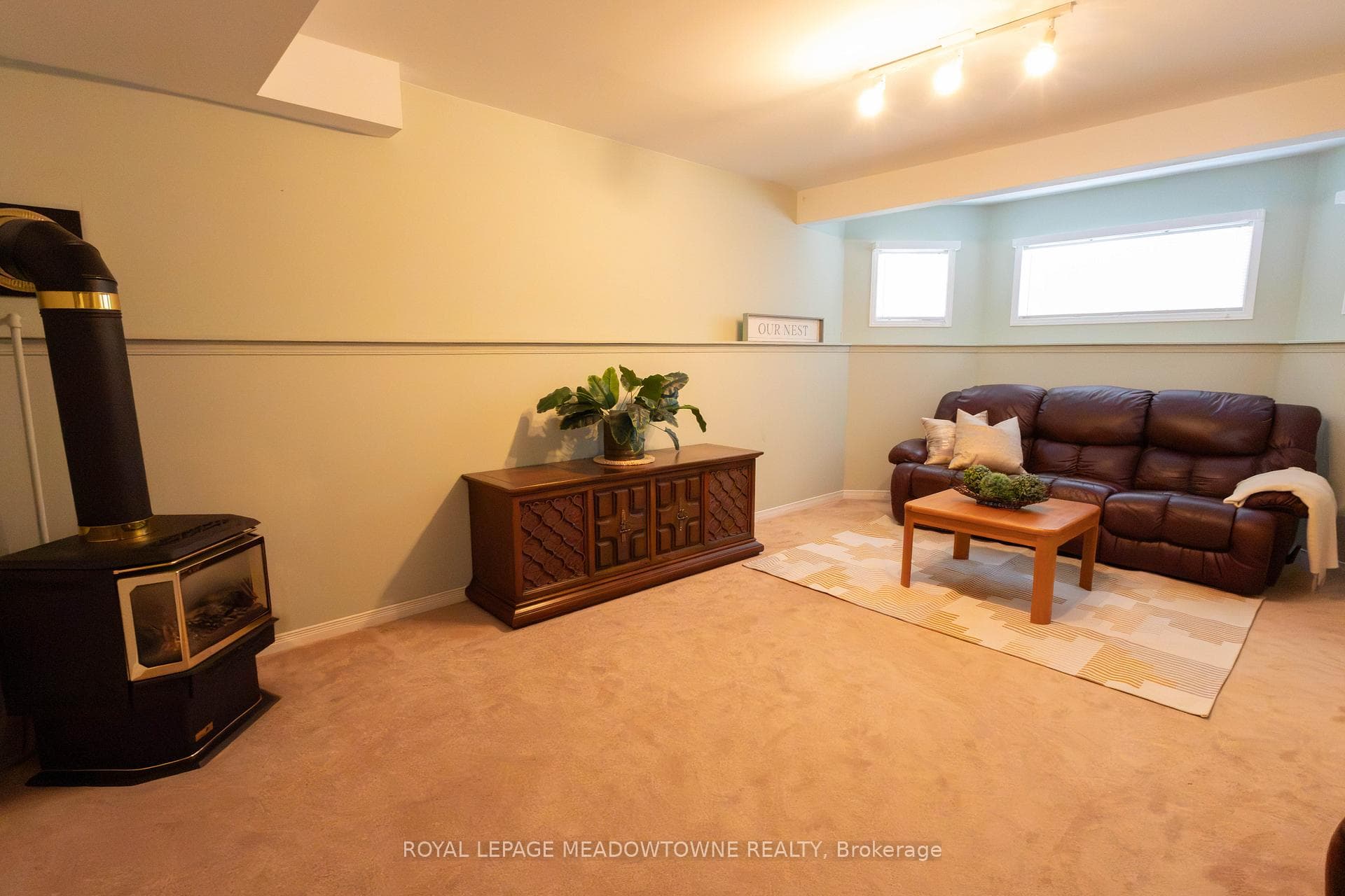 89 Royal Beech Drive photo 24