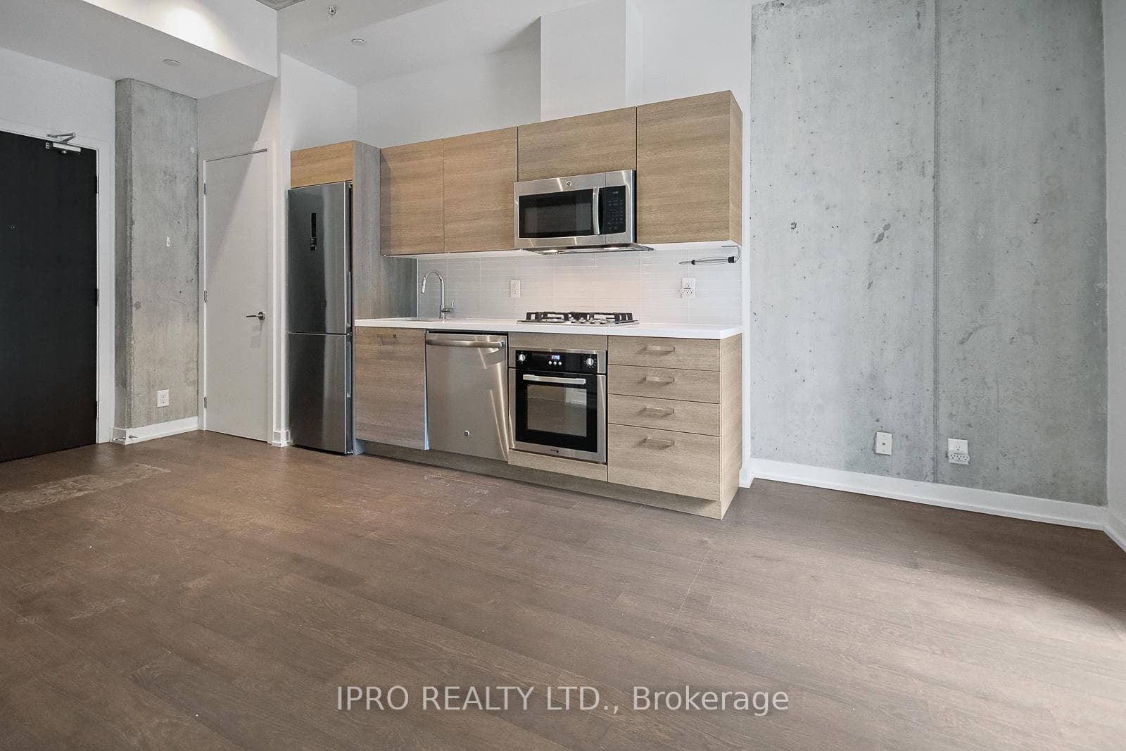 11 Charlotte Street Unit 610 photo 7