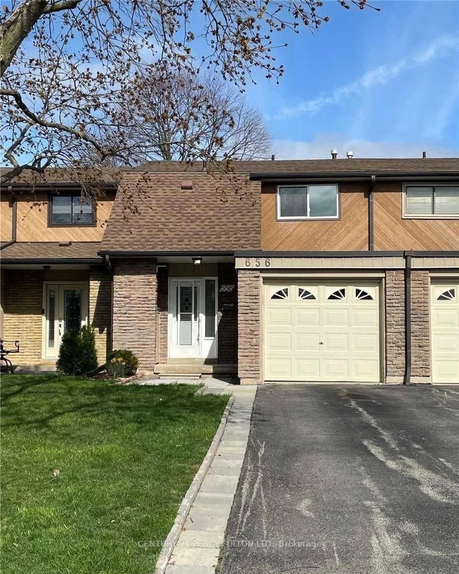 656 Forestwood Crescent Unit 18 photo 1