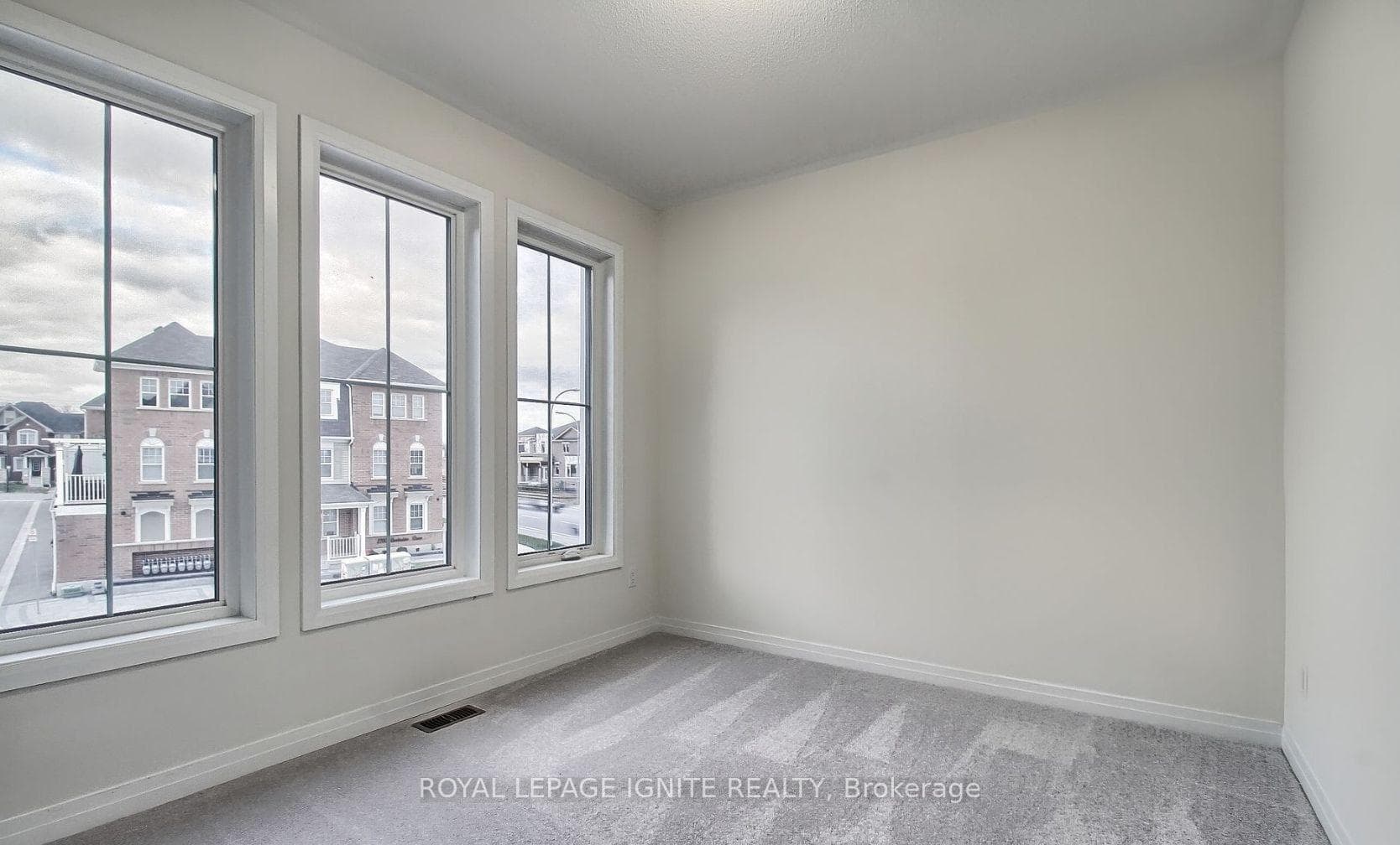 1079 Cameo Street photo 14