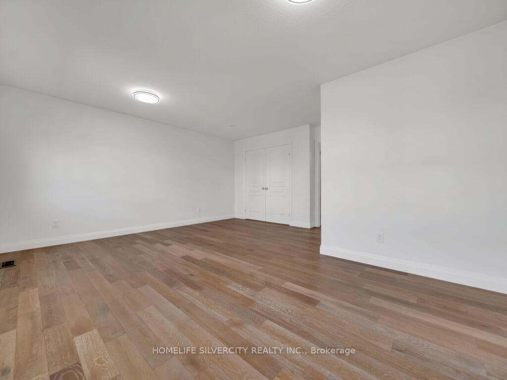 34 Renfrew Street photo 19