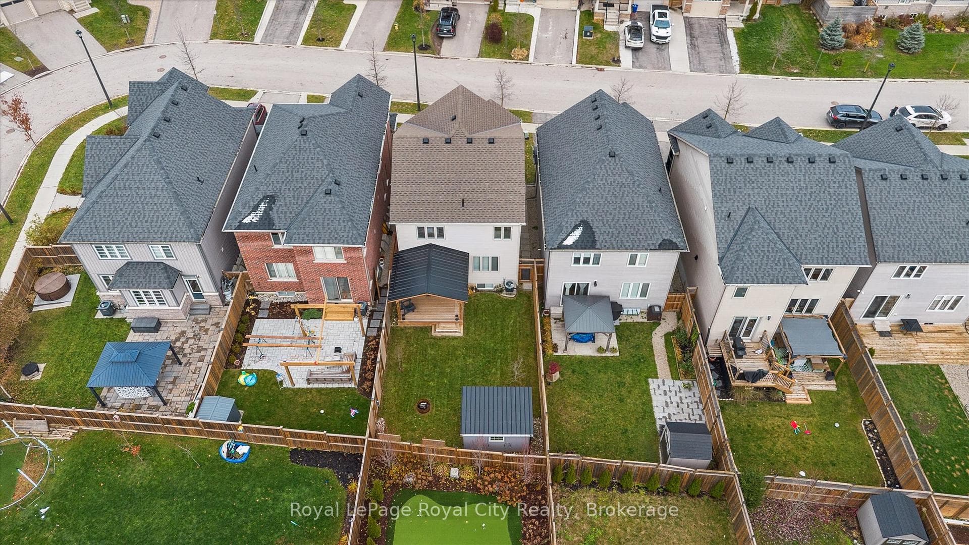 98 Kay Crescent photo 34
