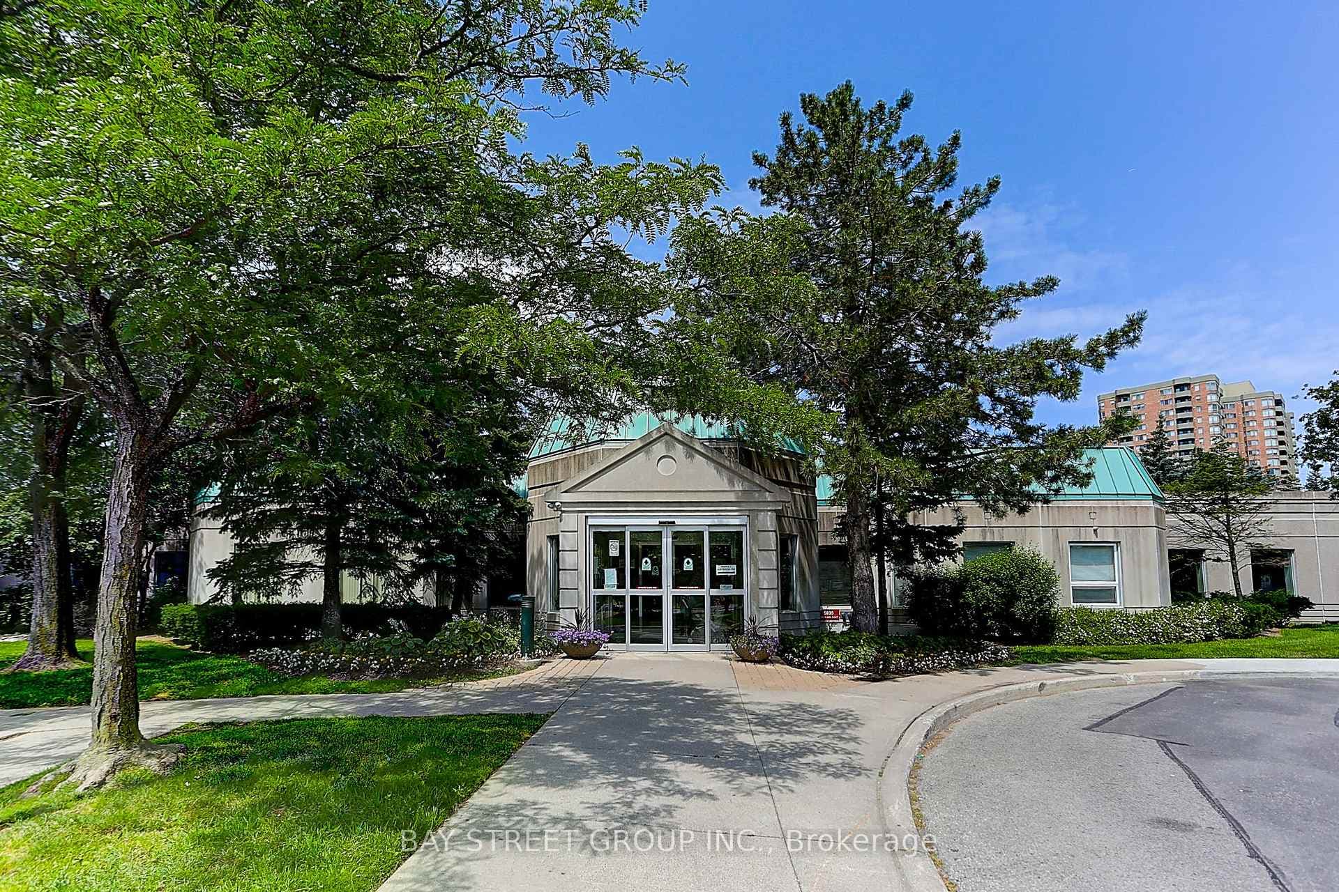 5039 Finch Avenue Unit 709 photo 2