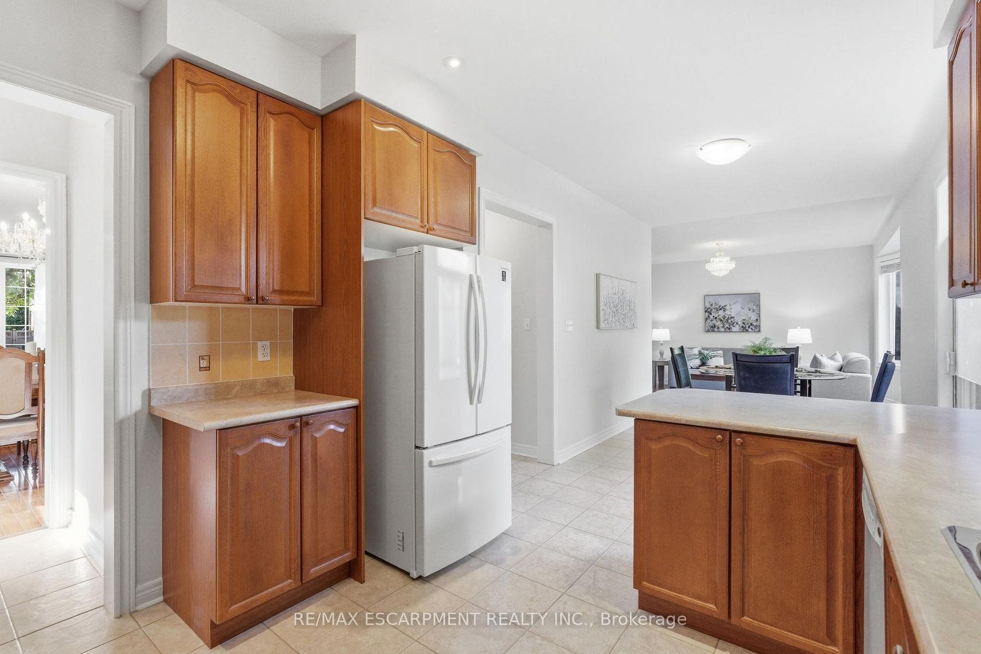 2241 Glazebrook Circle photo 14
