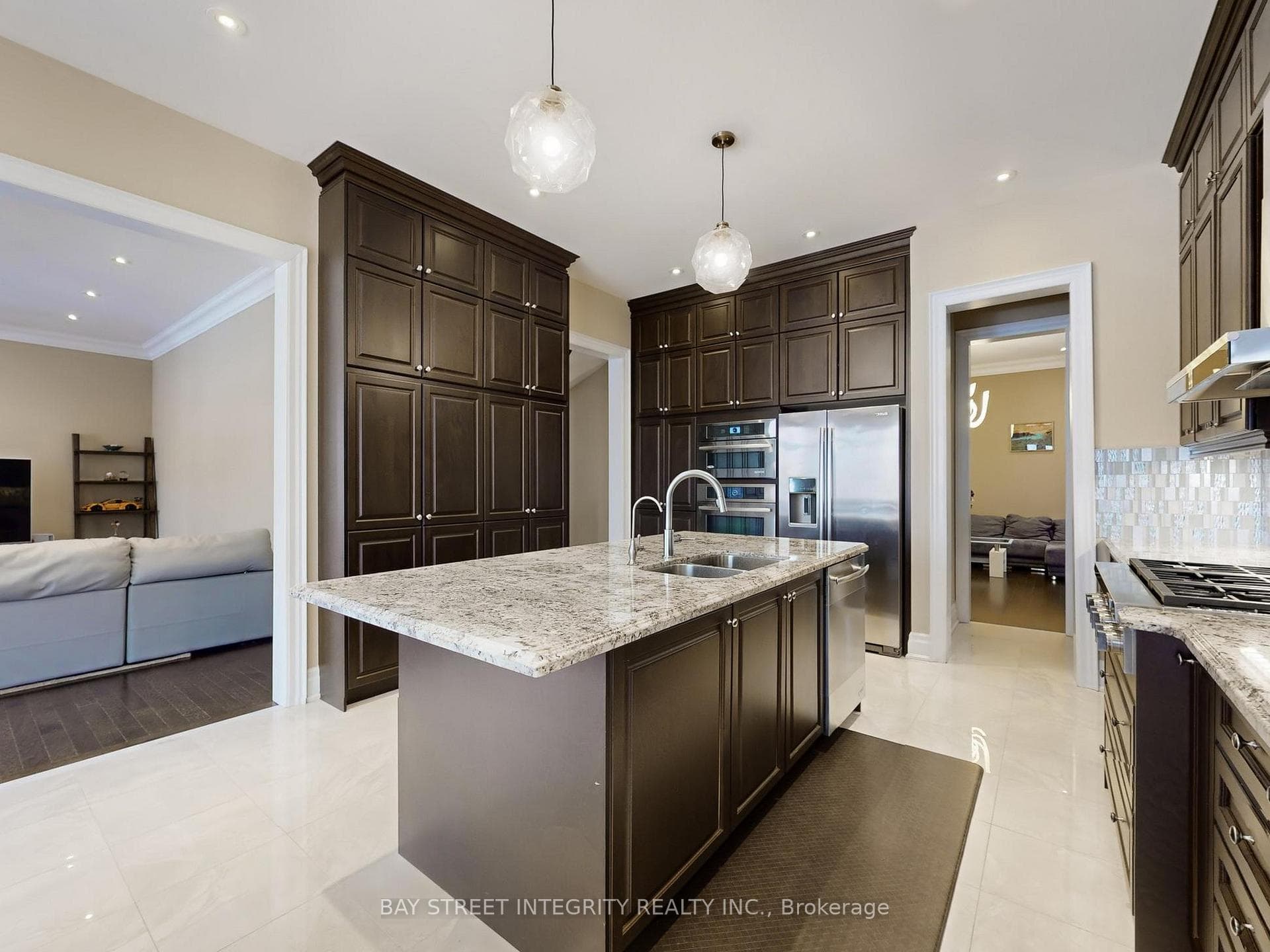 57 Strawbridge Farm Drive photo 4