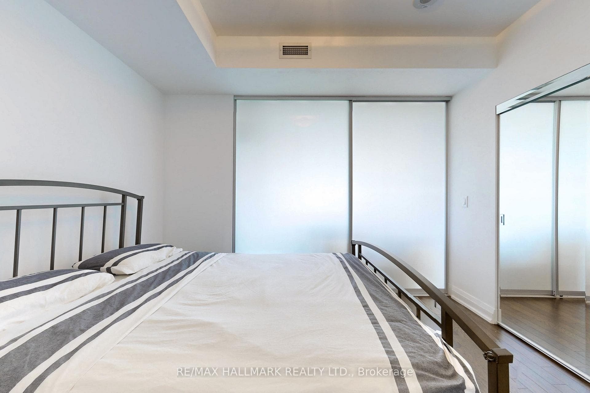 80 John Street Unit 3804 photo 18