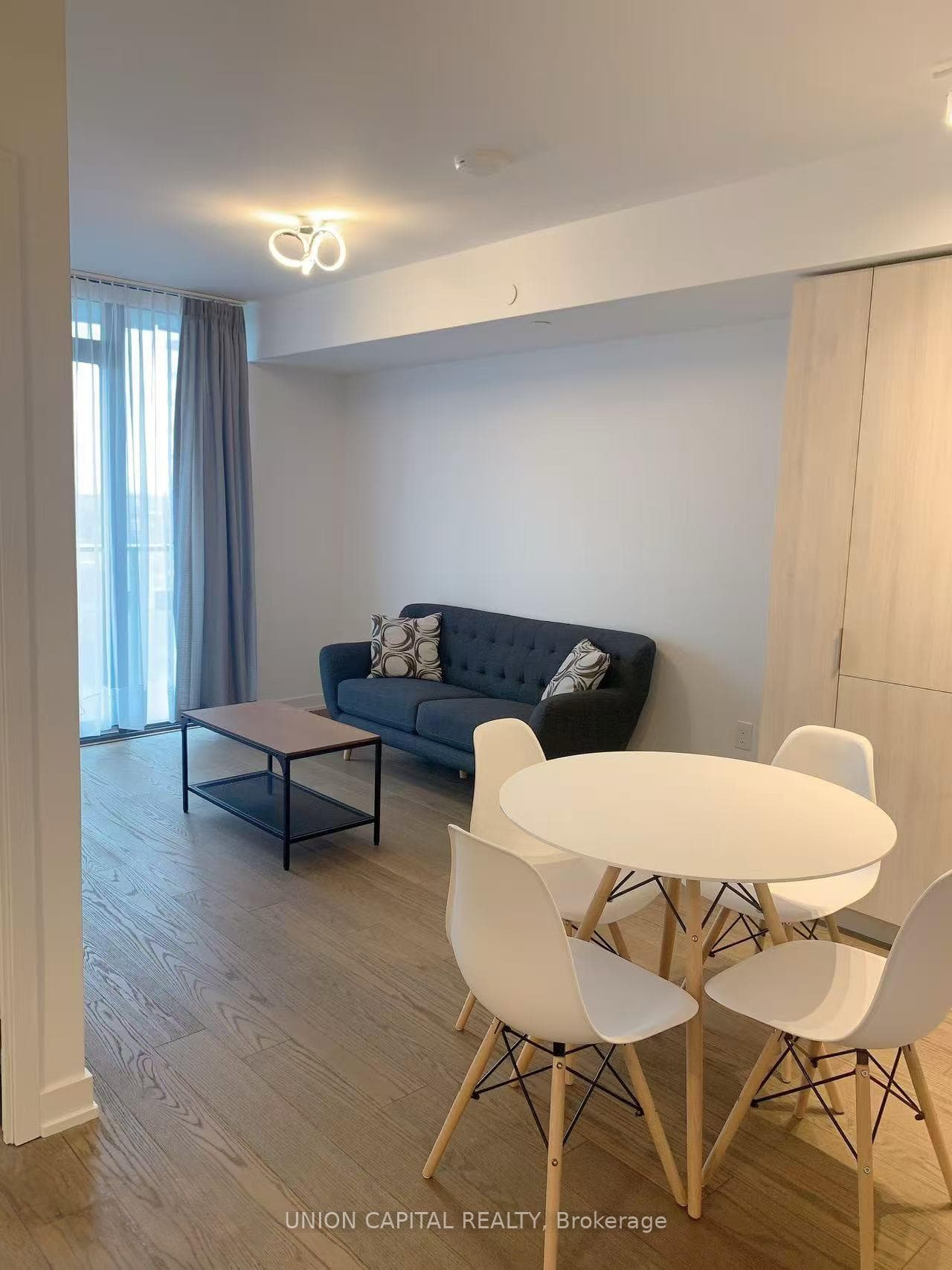 11 Wellesley Street Unit 3606 photo 4