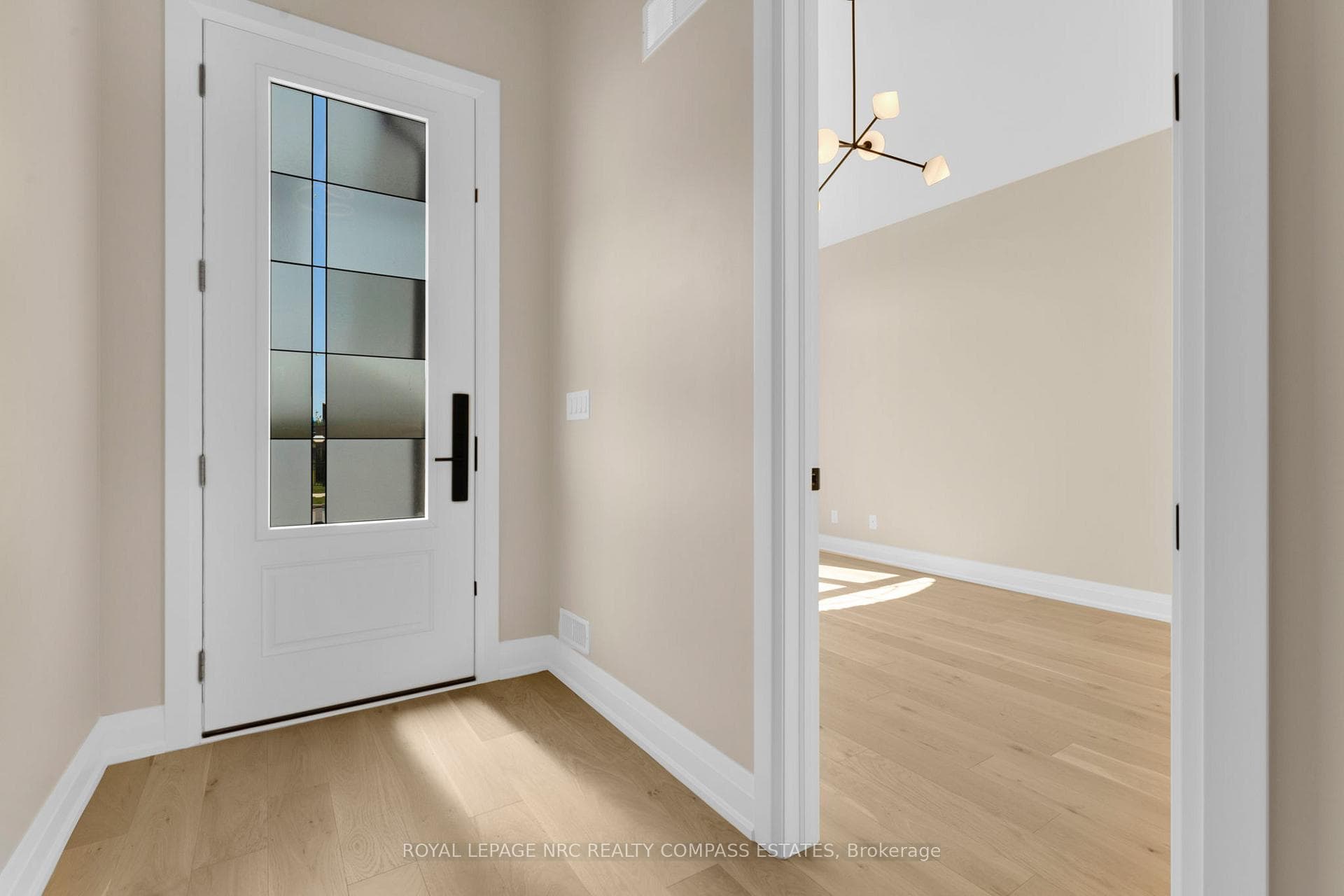 35 Oakley Drive photo 4