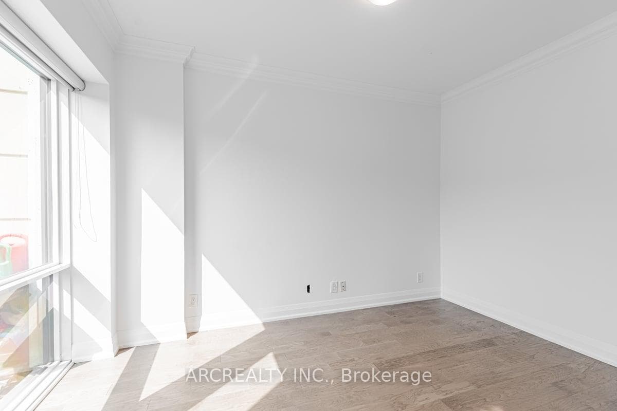 12 Woodstream Boulevard Unit 101 photo 10
