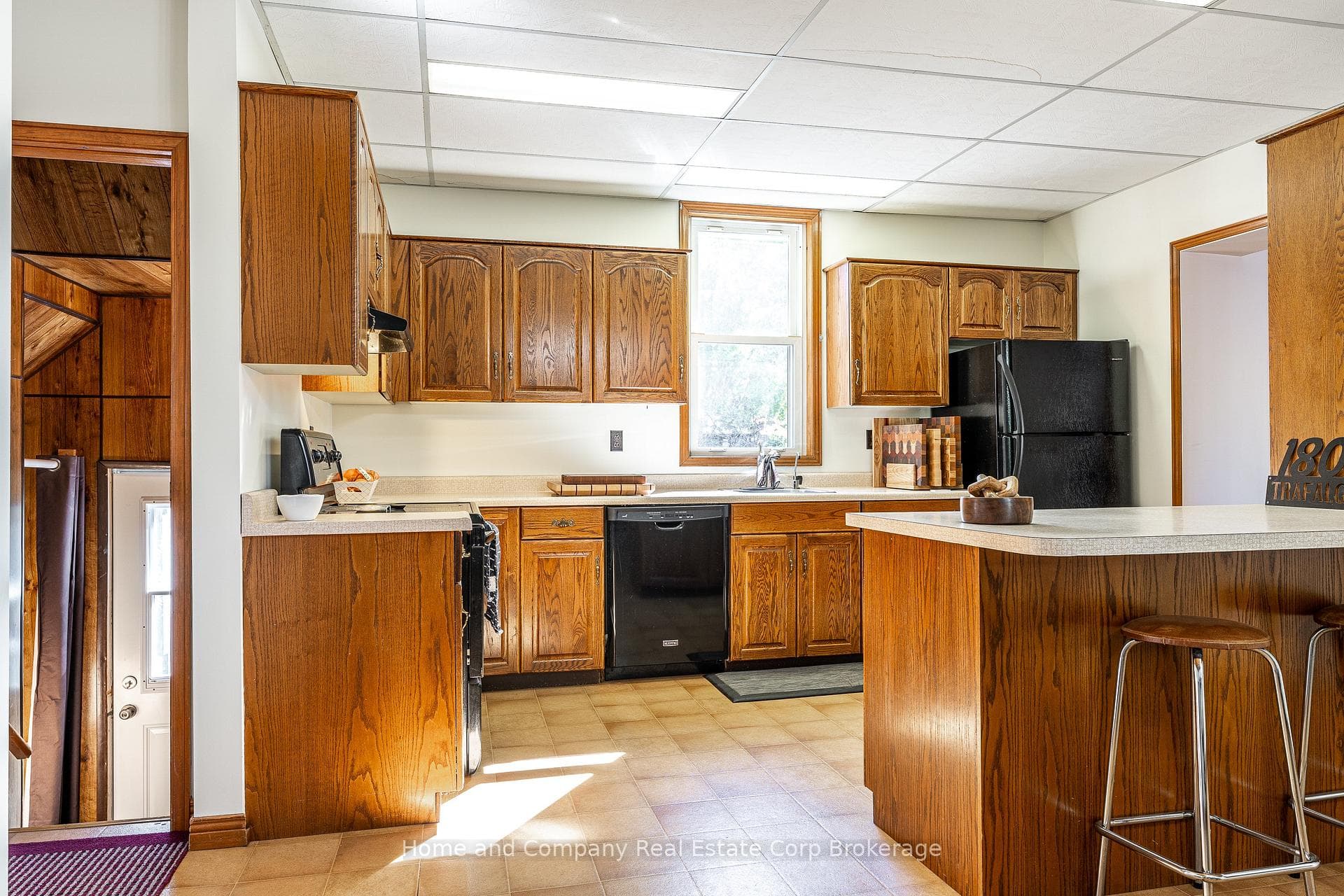 Large Country Kitchen
