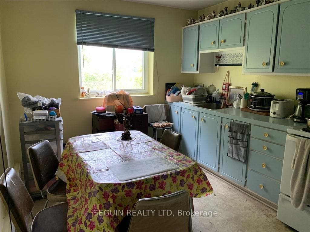 960 CARTIER Boulevard Unit 1 photo 2