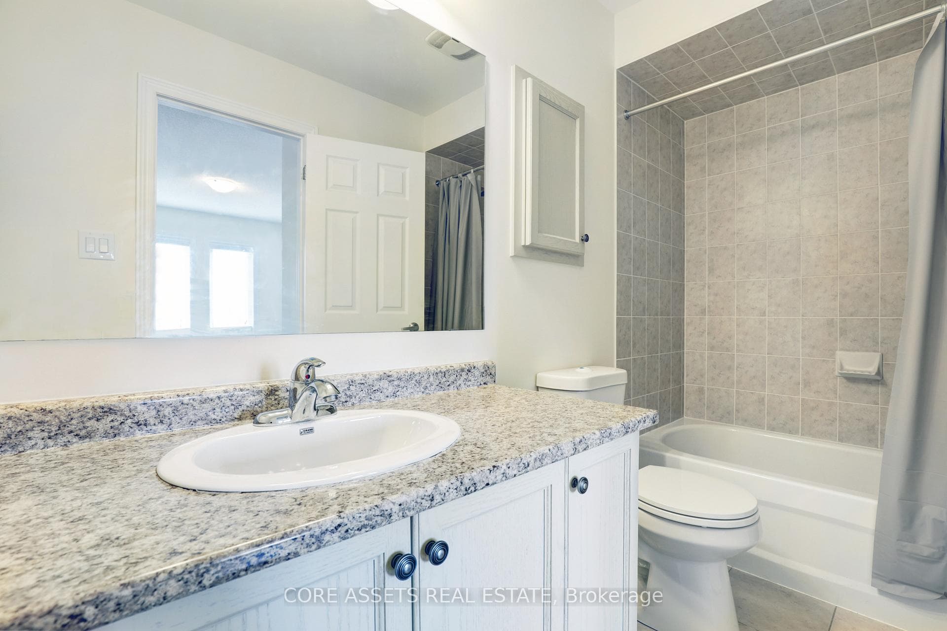 41 Spruce Pine Crescent photo 15