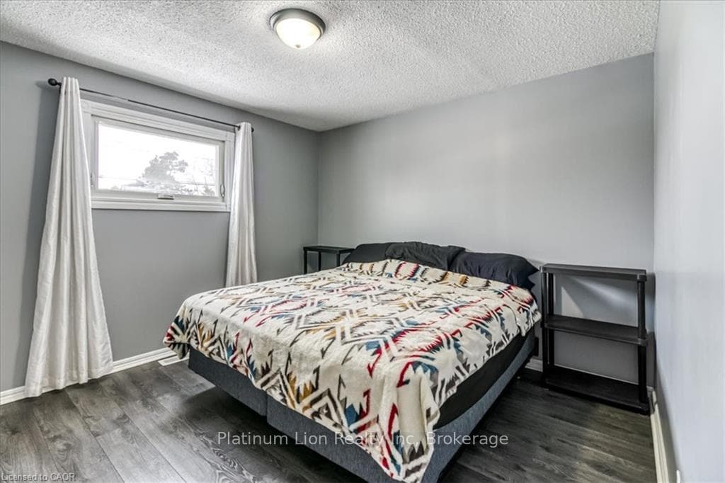 2088 Pilon Street photo 12