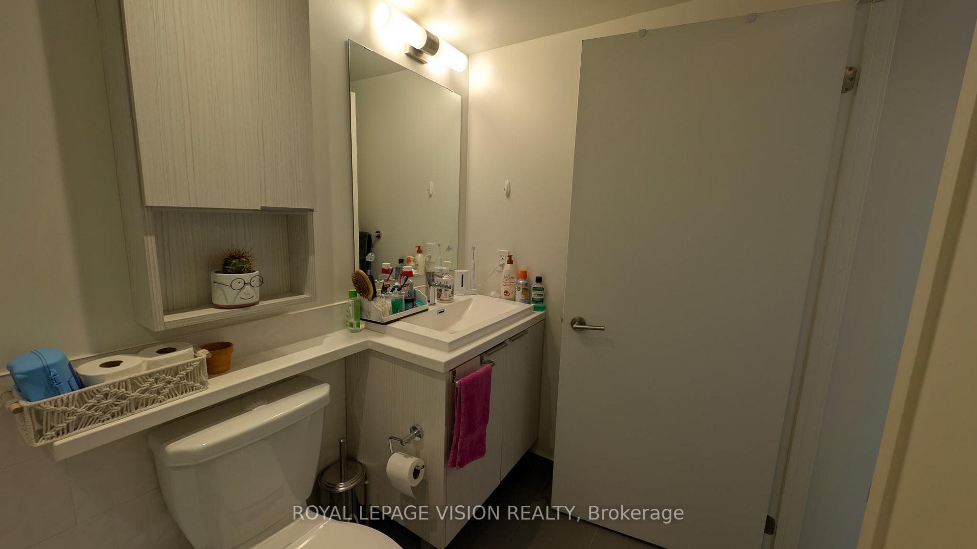 2 Sonic Way Unit 2810 photo 10