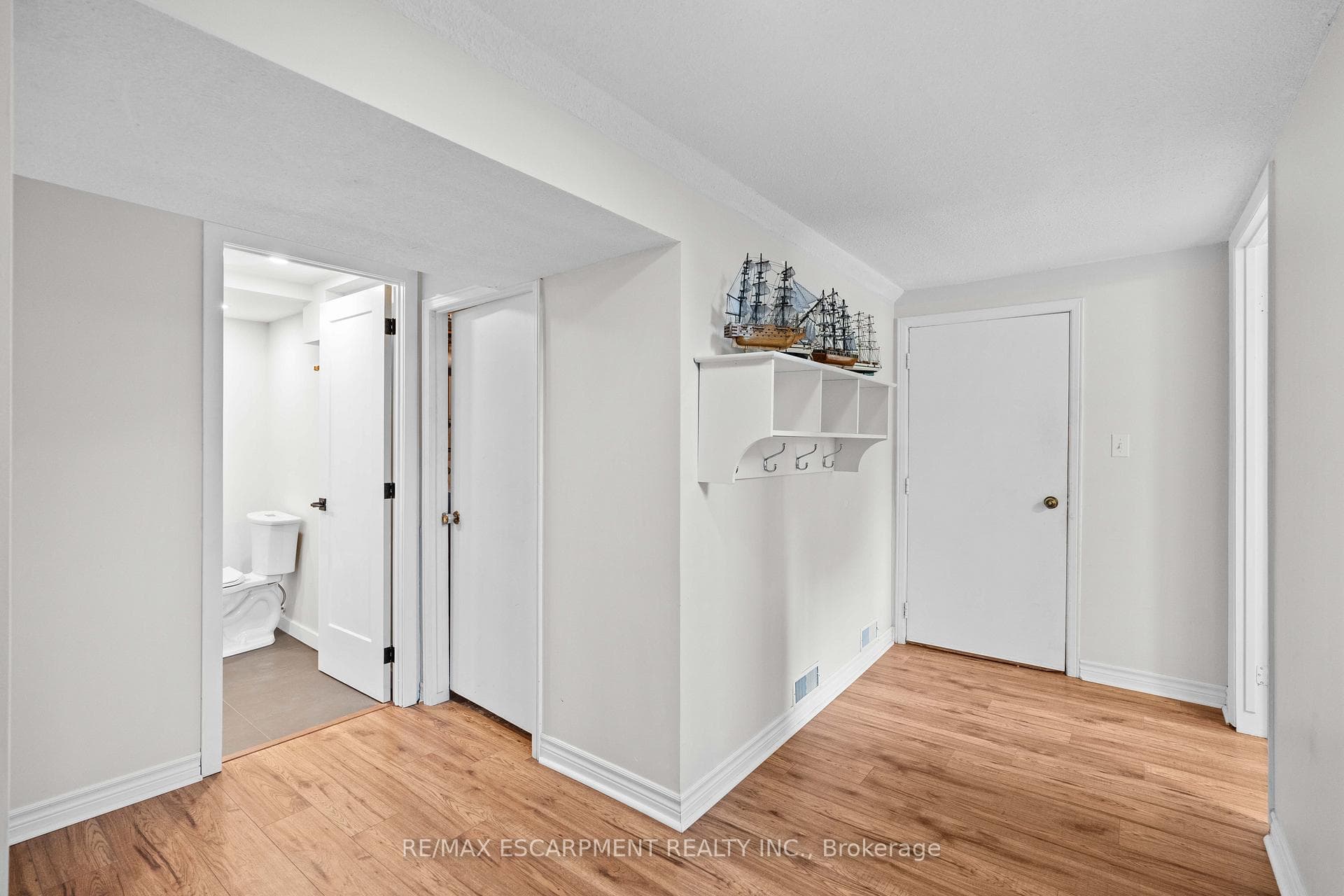 468 Mount Albion Road photo 18