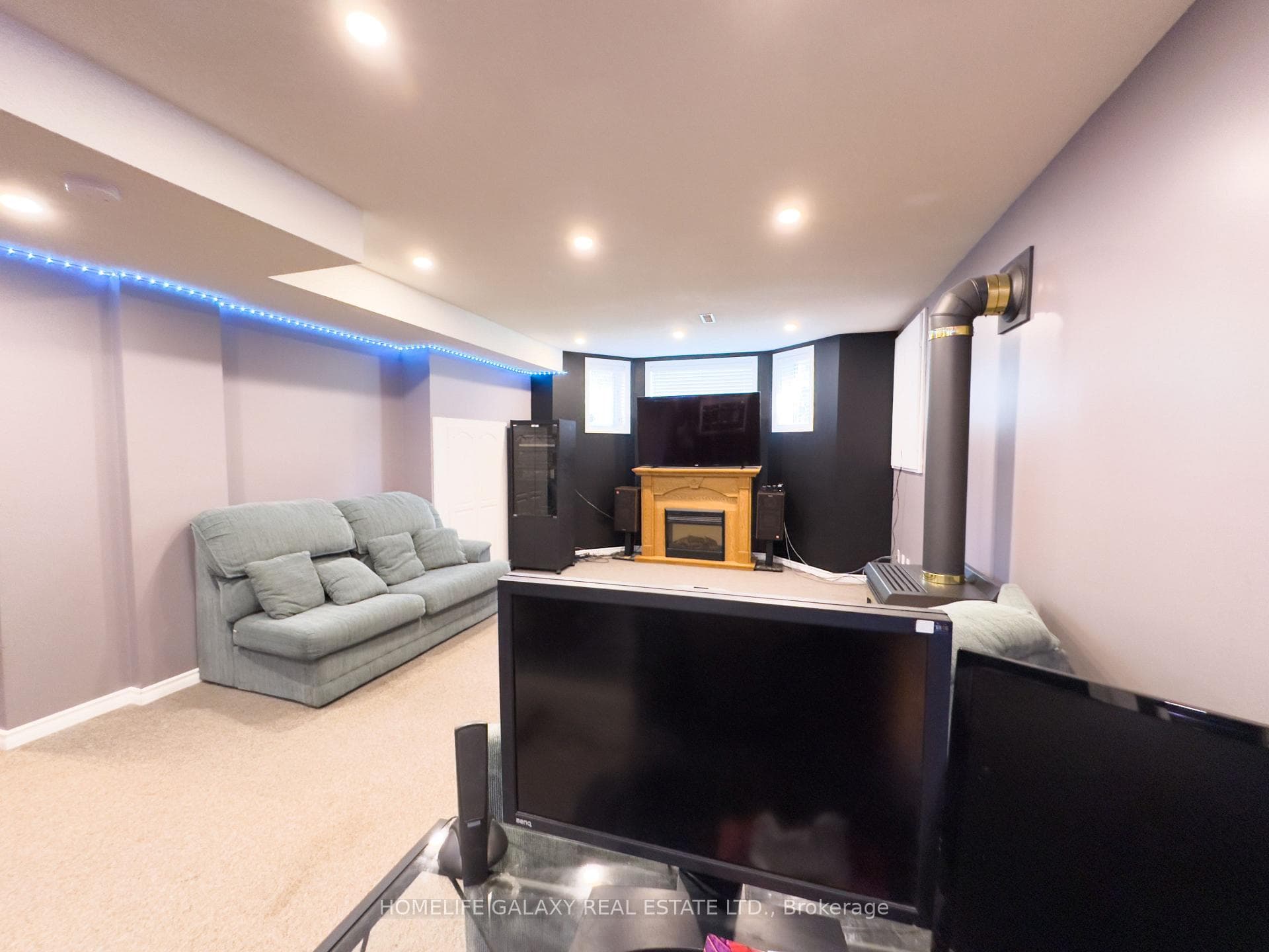 135 Trudeau Drive photo 27