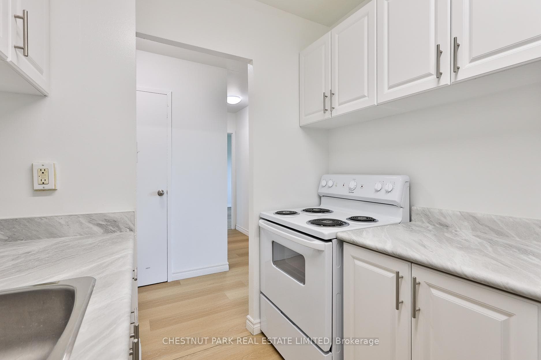 888 Glen Street Unit 507 photo 8