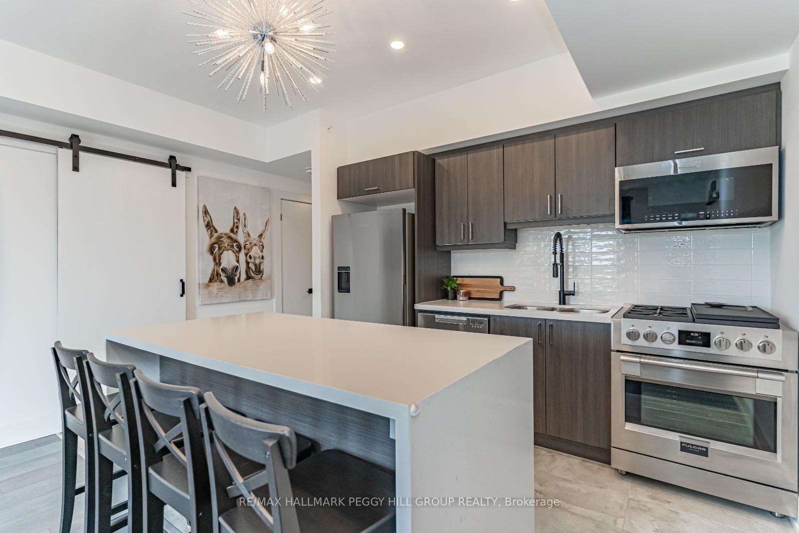 10 Culinary Lane Unit 610 photo 4
