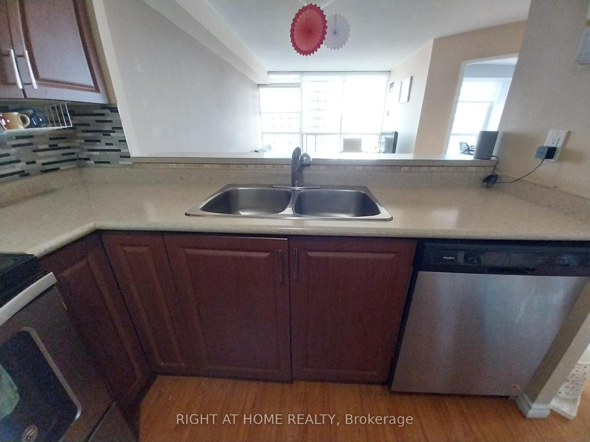 55 Elm Drive Unit 1807 photo 7