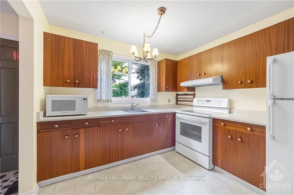 2702 TRAVERSE Drive photo 10