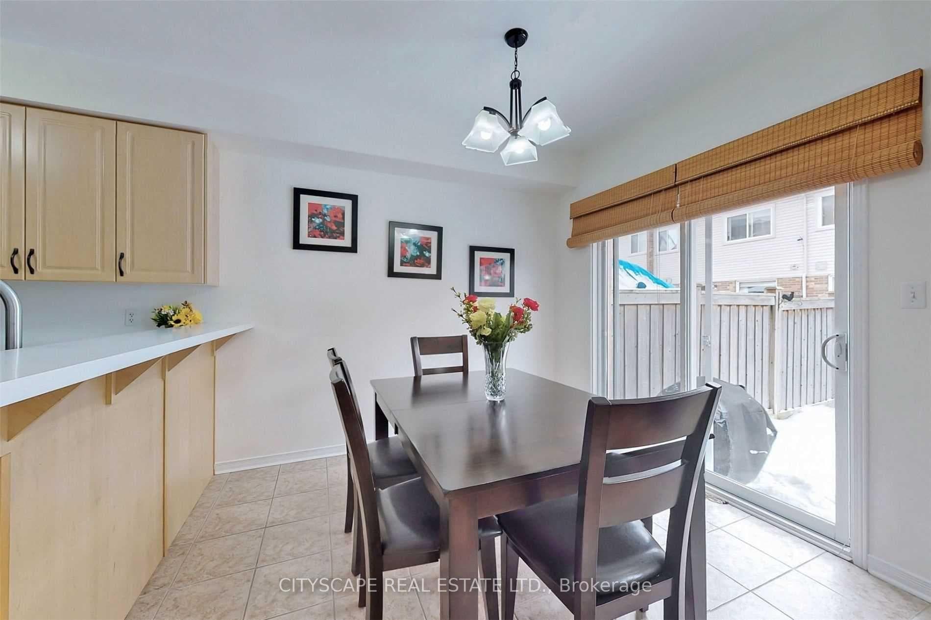 427 Hobbs Crescent photo 15