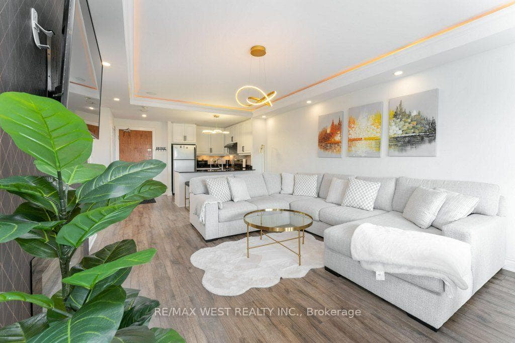 4620 Highway 7 Avenue Unit PH 413 photo 6