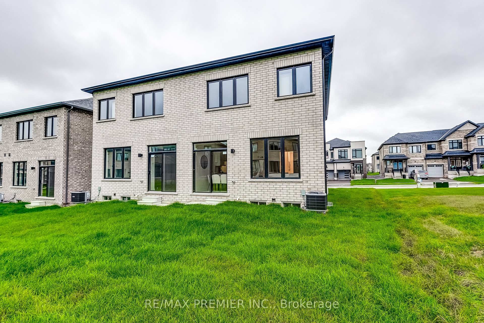 115 Armilia Place photo 28